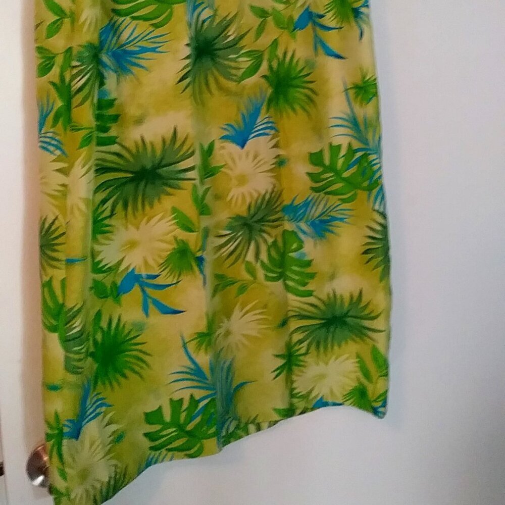 Beautiful Green and Blue Silk Wrap Skirt | Size 16 Worthington - Picture 7 of 12